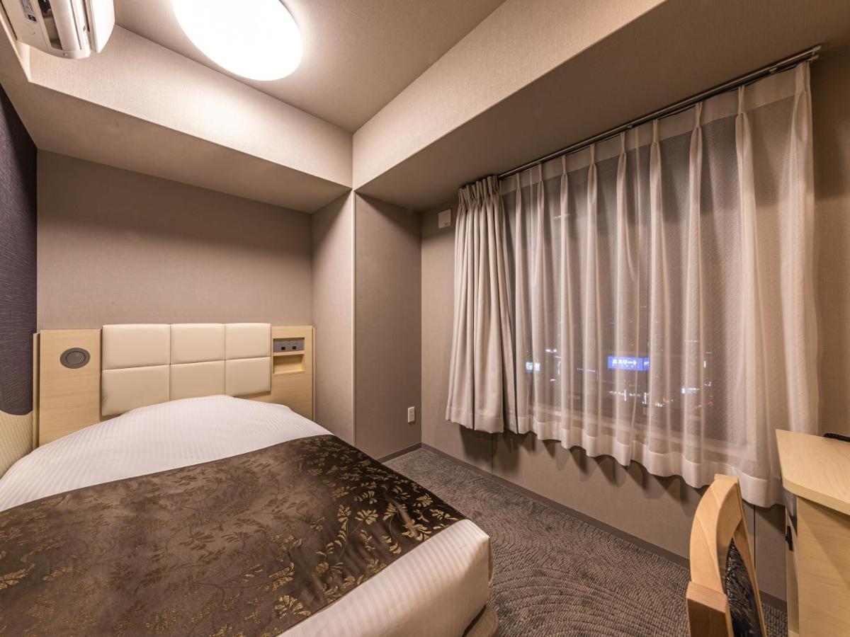 Apa Hotel Shin Osaka Eki Tower Exterior photo