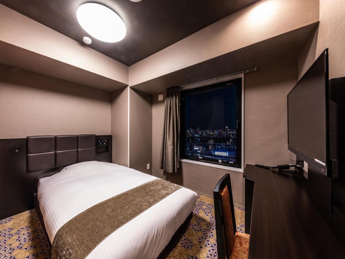 Apa Hotel Shin Osaka Eki Tower Exterior photo